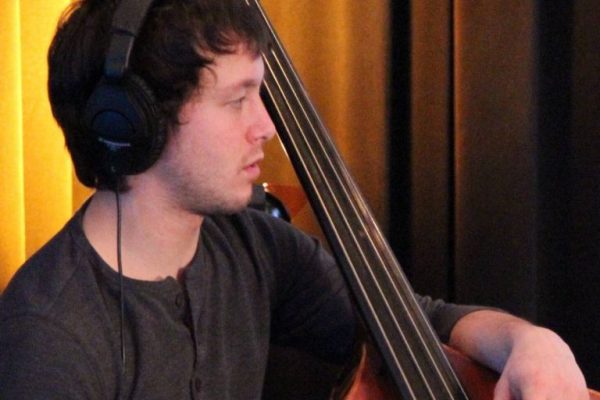 upright-bass-lessons-columbus-1-768×1216 upright-bass-lessons-columbus-1-768x1216
